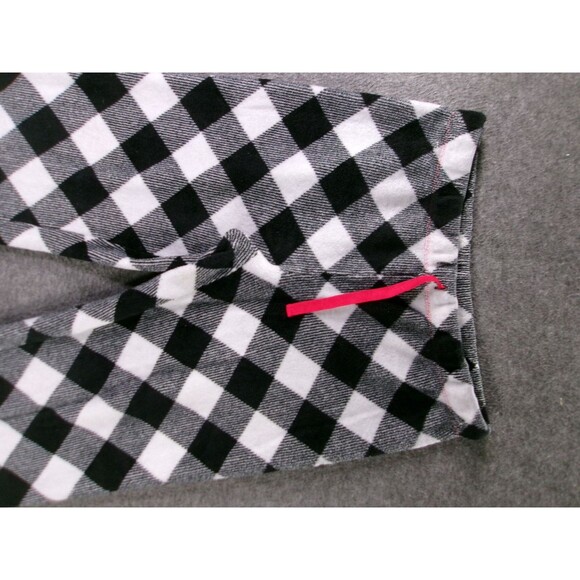 Secret Treasures Sleep Pants Womens L Black White Diamond Plaid Fleece Lounge - Picture 2 of 10